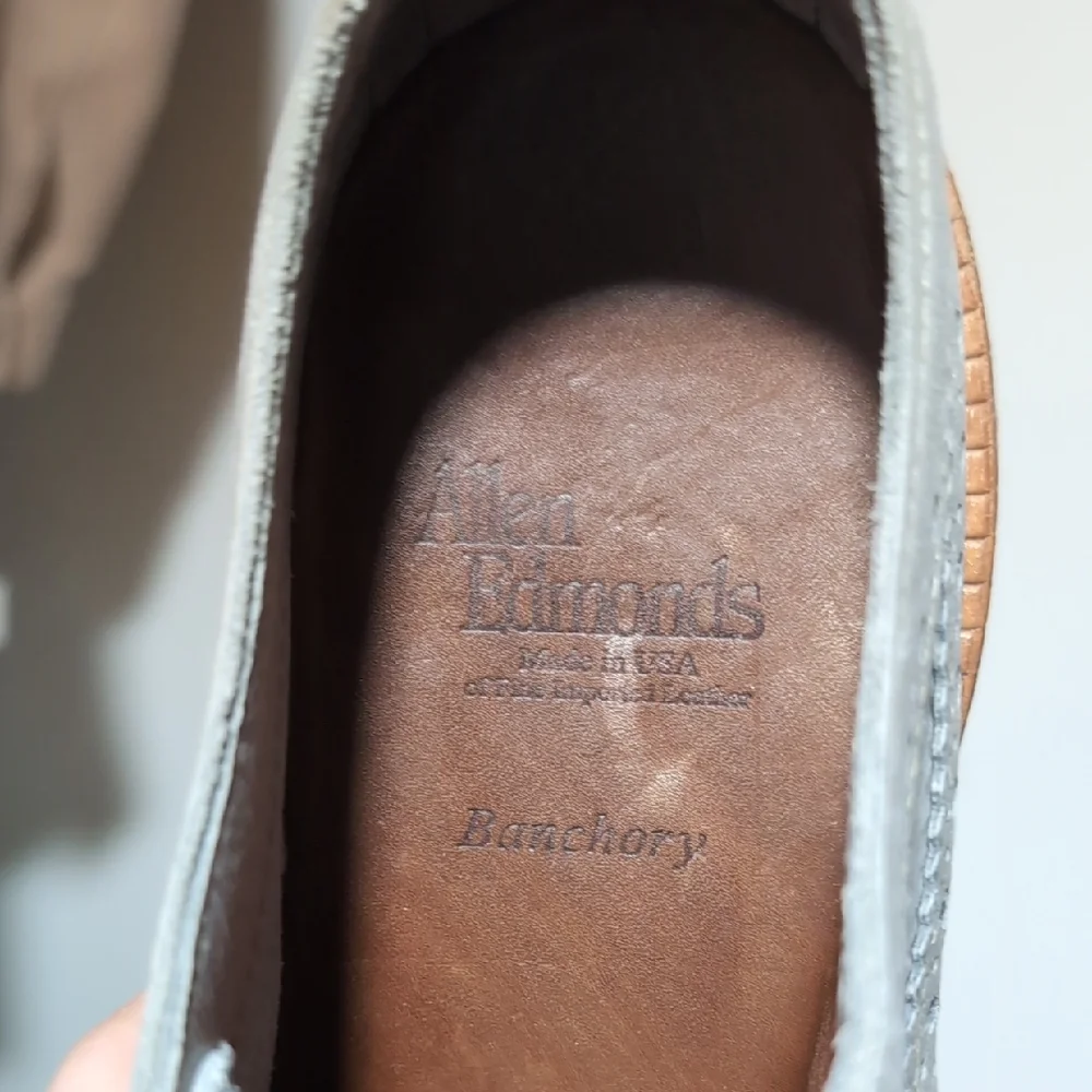Allen Edmonds Light Gray Leather Banchory Size 8 - Picture 4 of 5